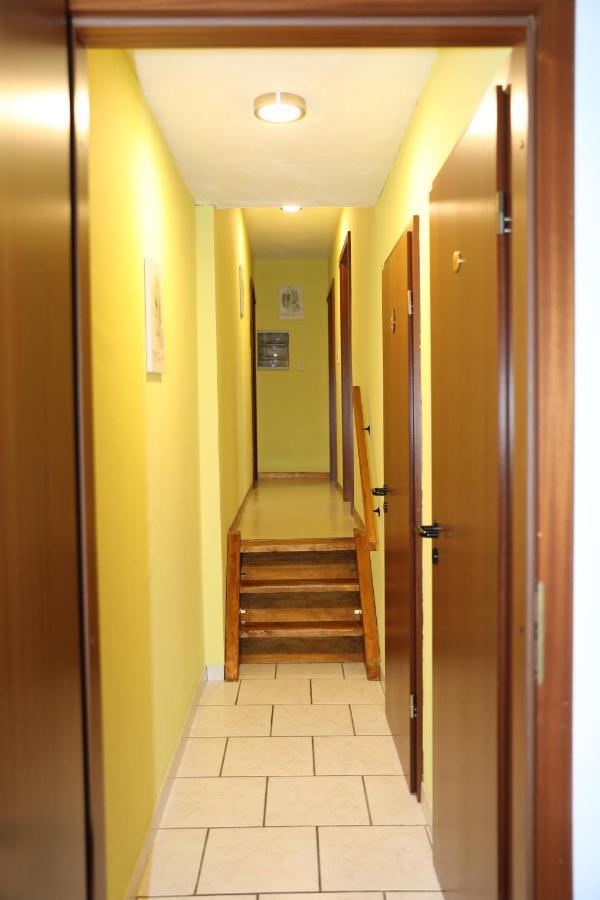 Gite De La Lavandiere A Ucimont ภายนอก รูปภาพ